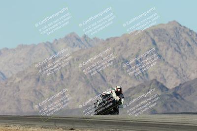 media/Dec-01-2025-Moto Forza (Mon) [[2daa91e15f]]/2-Intermediate Group/Session 4 Turn 9/